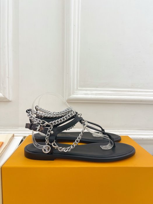 Босоножки фото 2