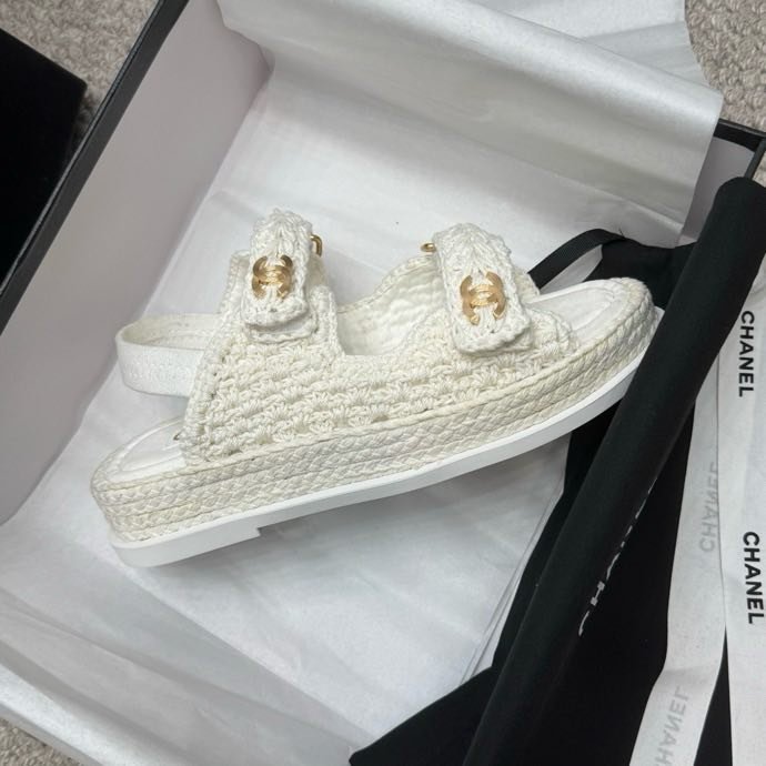 Сандалии женские фото 4