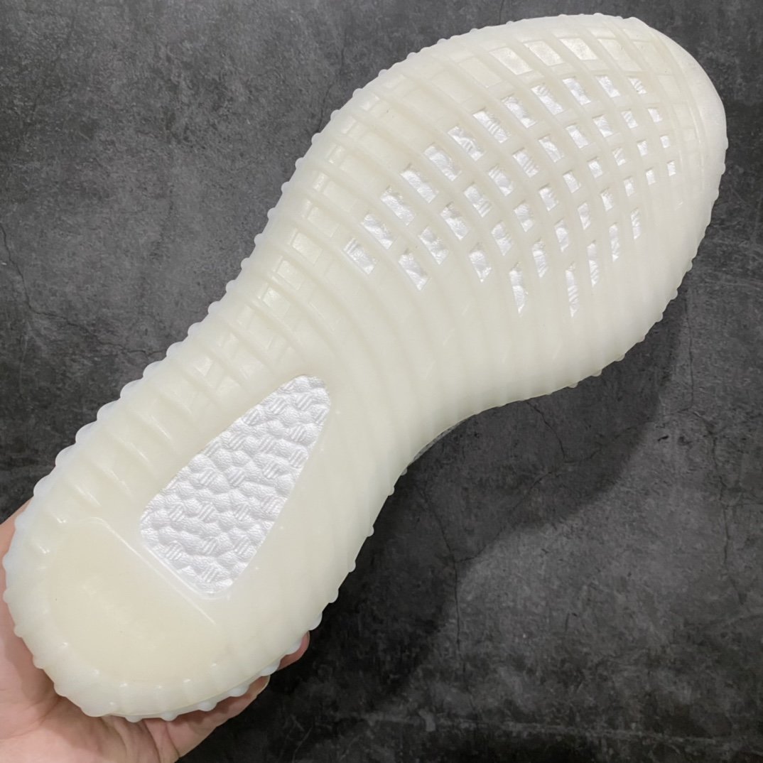 Кроссовки Yeezy 350 V2 EF2367 фото 9