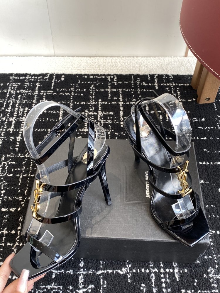 Босоножки фото 8