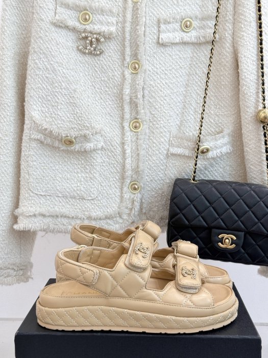 Сандалии женские