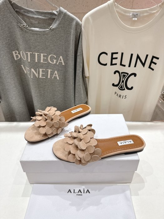 Шльопанці жіночі фото 3