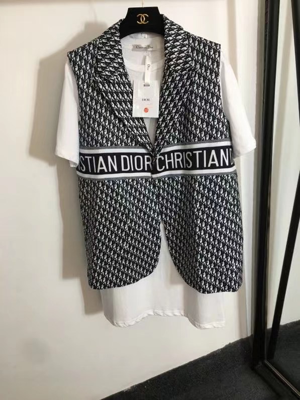Long T-shirt from vest