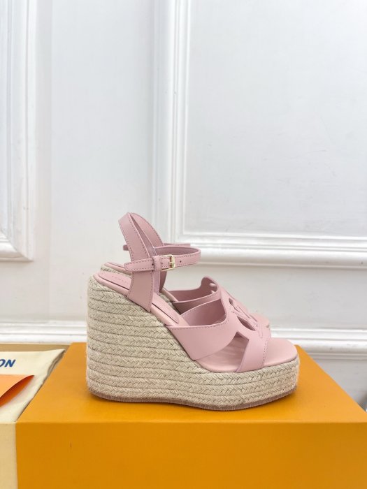 Босоножки фото 2