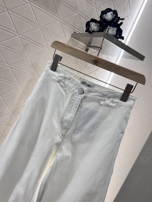 Джинсы женские фото 3