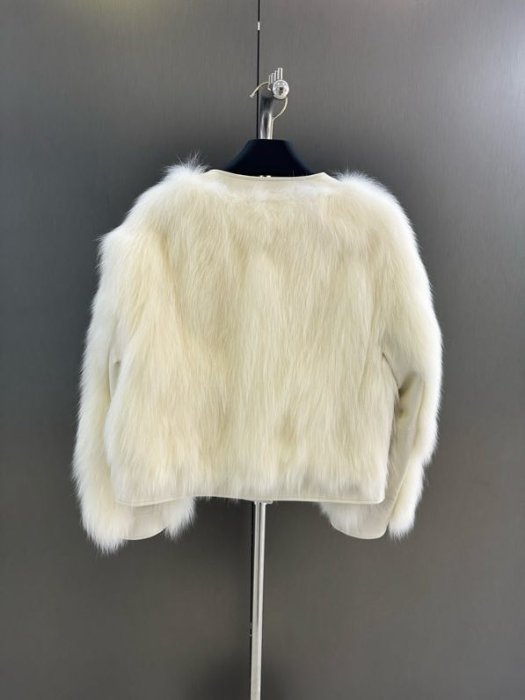 Fur coat of fox fur фото 7