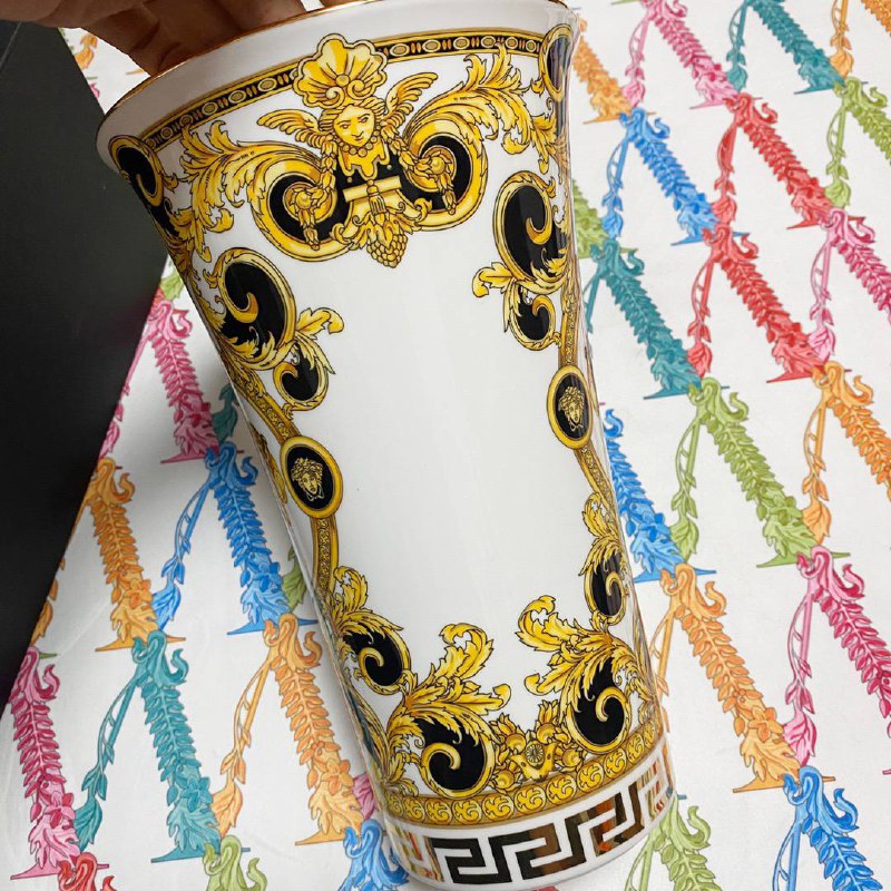 Vase of bone porcelain 26 cm фото 5