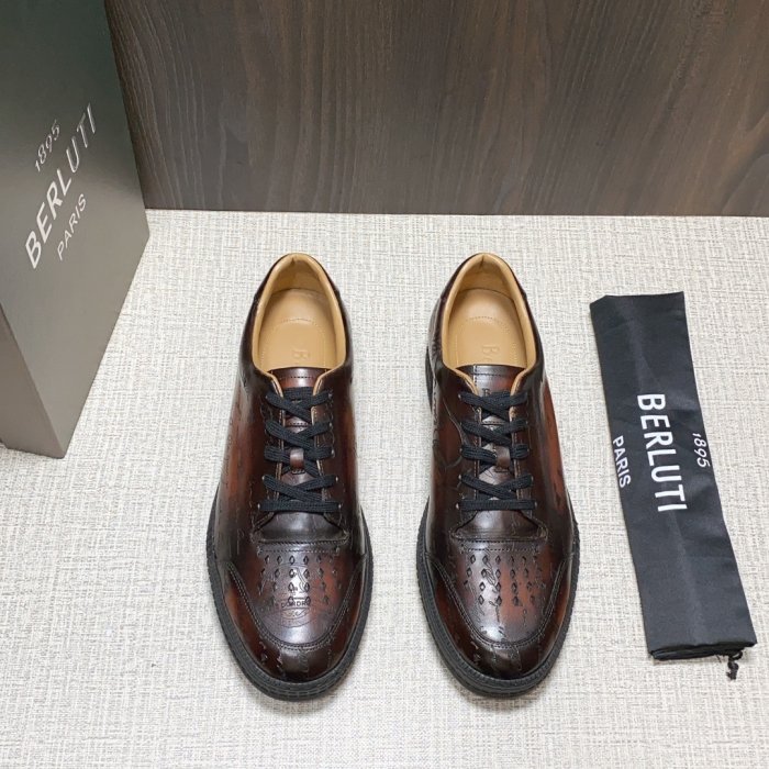 Кроссовки мужские