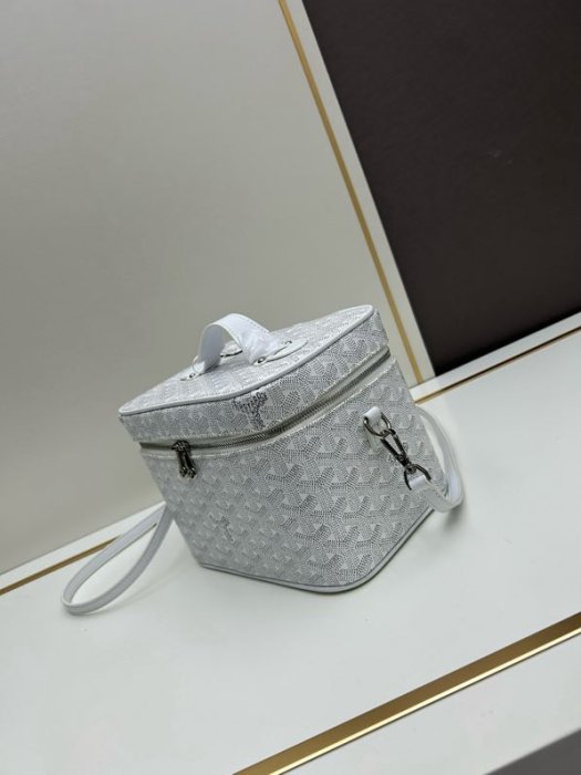 Сумка косметичка женская Goyard Vanity muse 21 см