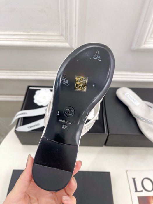 Шлепанцы фото 9