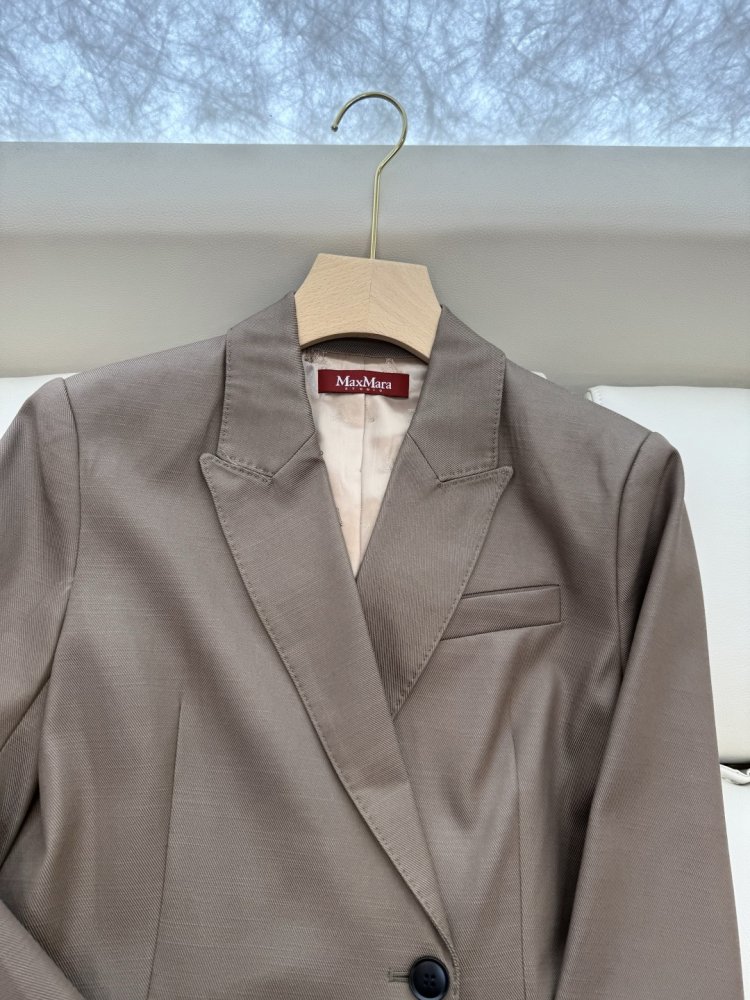 Костюм женский фото 8