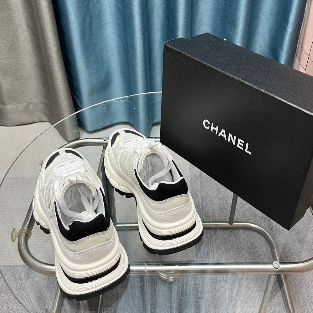 Кроссовки женские фото 9