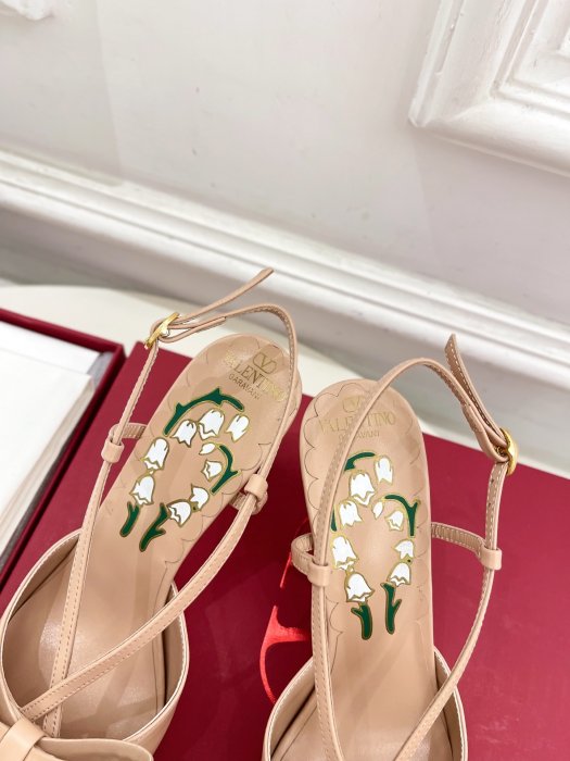 Босоножки фото 7