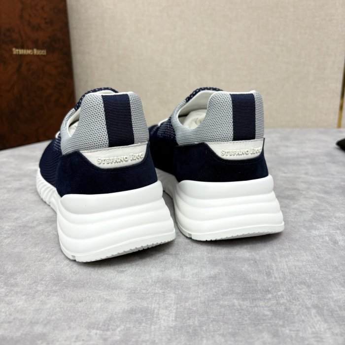 Кросівки фото 6