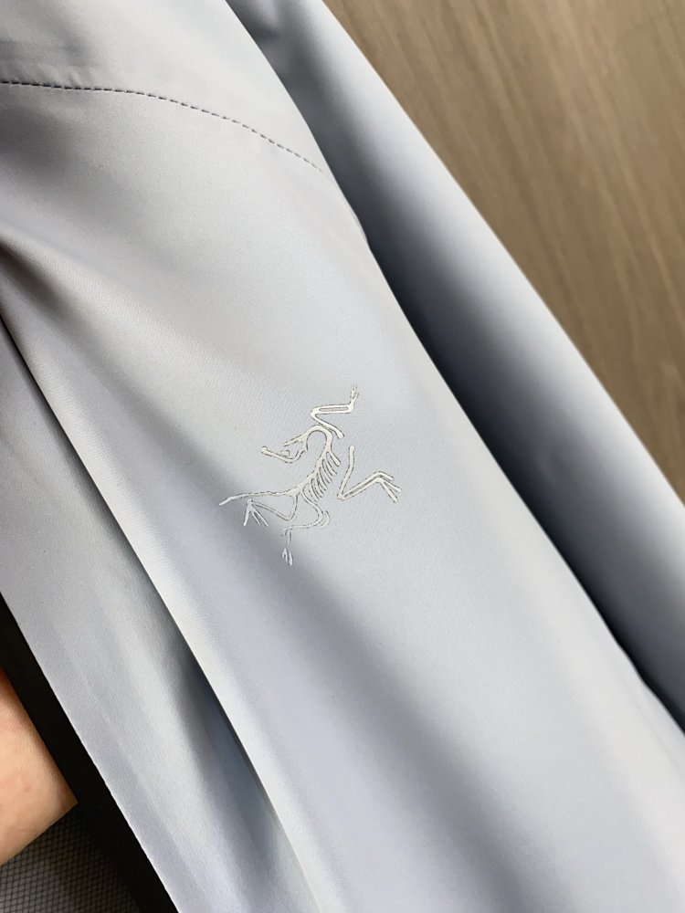 Куртка вітровка чоловіча фото 6