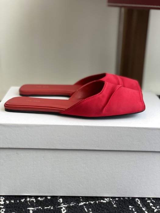 Шлепанцы женские фото 2