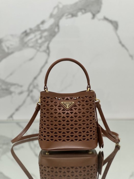 A bag leather women's 18 cm