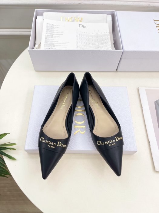 Туфлі жіночі