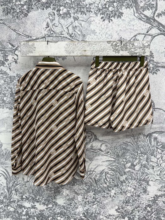 Костюм жіночий фото 7