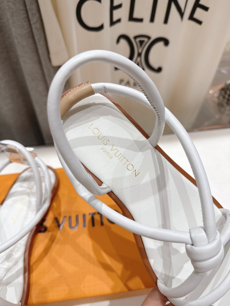 Сандалии женские фото 6