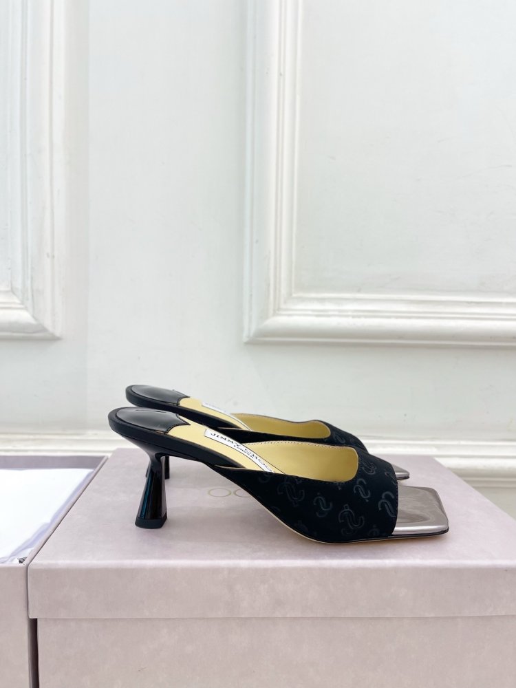 Босоножки фото 2