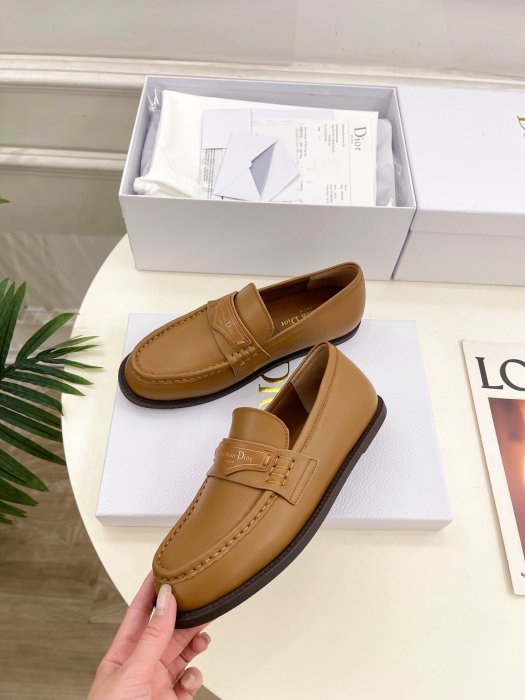 Лоферы женские фото 3