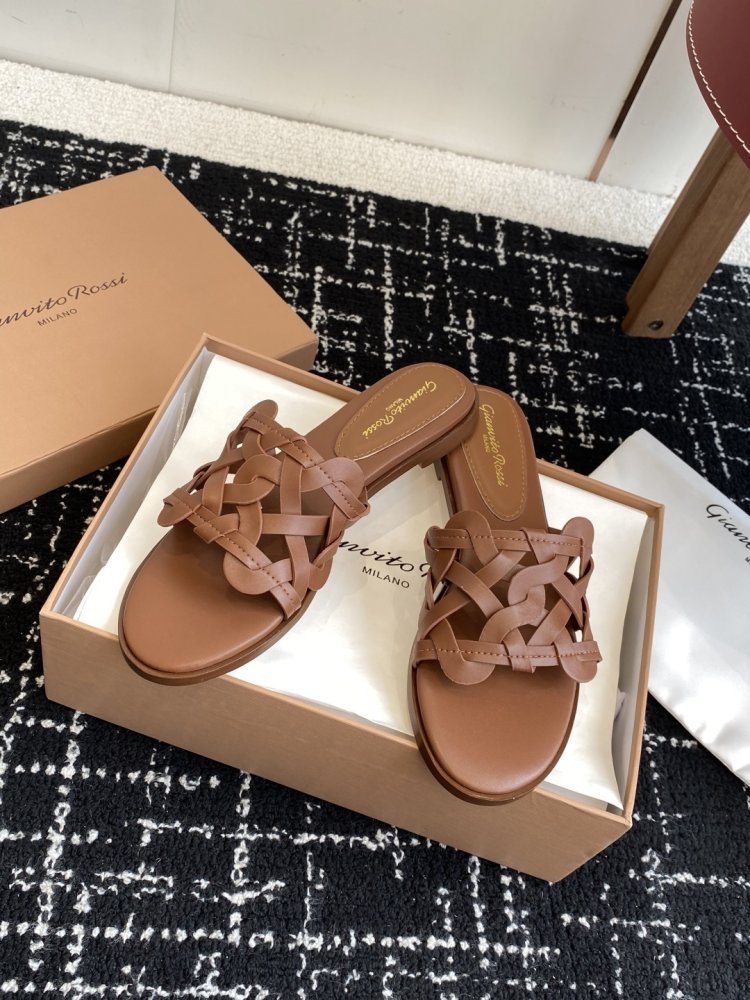 Шльопанці жіночі фото 5