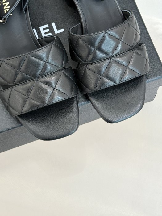 Босоножки фото 7