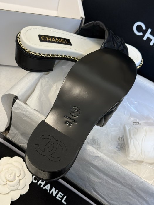 Босоніжки фото 9