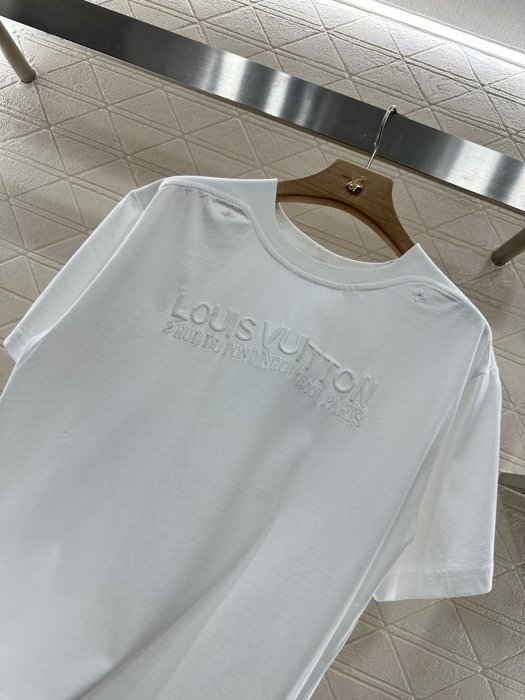 T-shirt women's фото 7