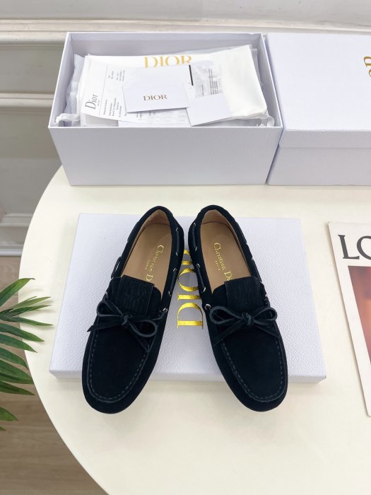 Лоферы женские