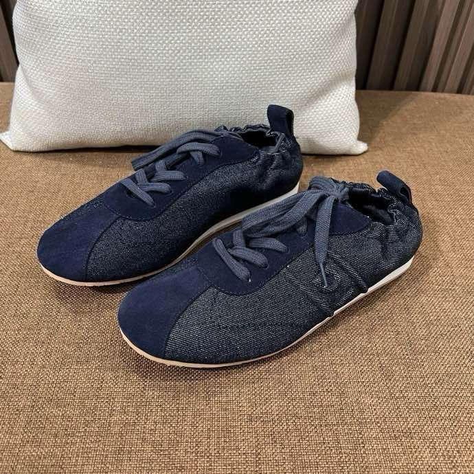 Кроссовки женские фото 5