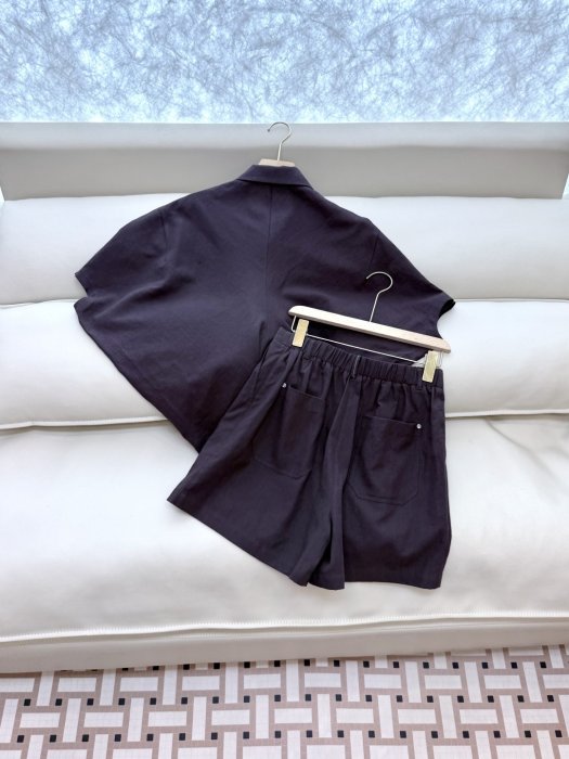 Костюм женский фото 4