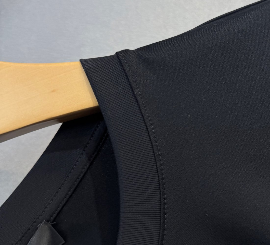 T-shirt men's фото 4