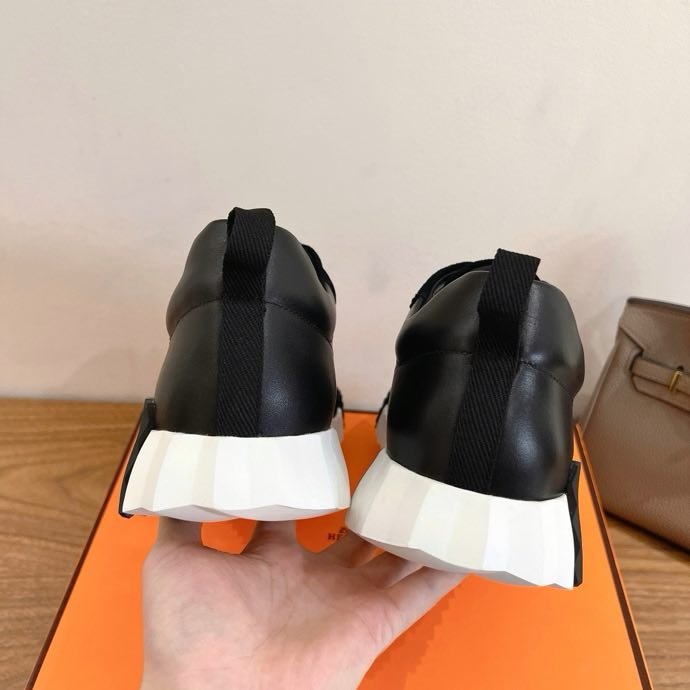 Кросівки фото 7