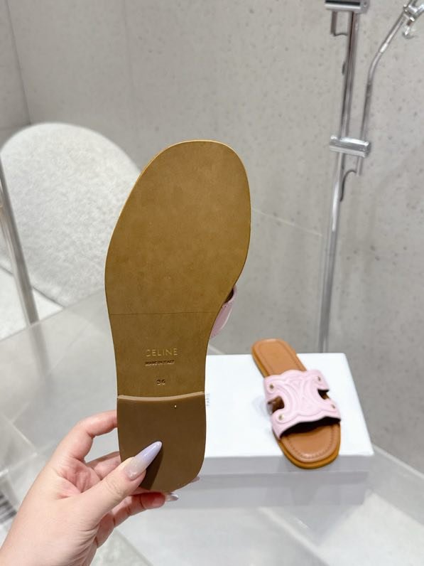 Шлепанцы женские фото 8