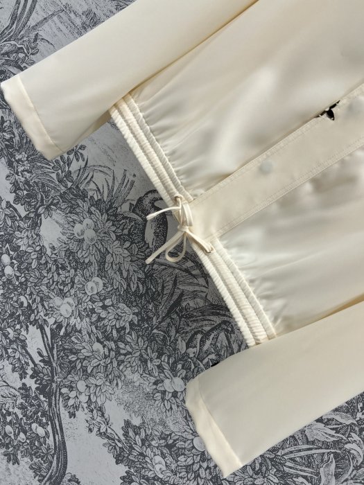 Куртка жіноча фото 4