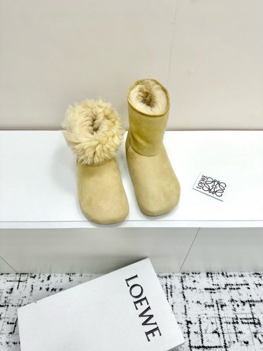 Ugg boots women's