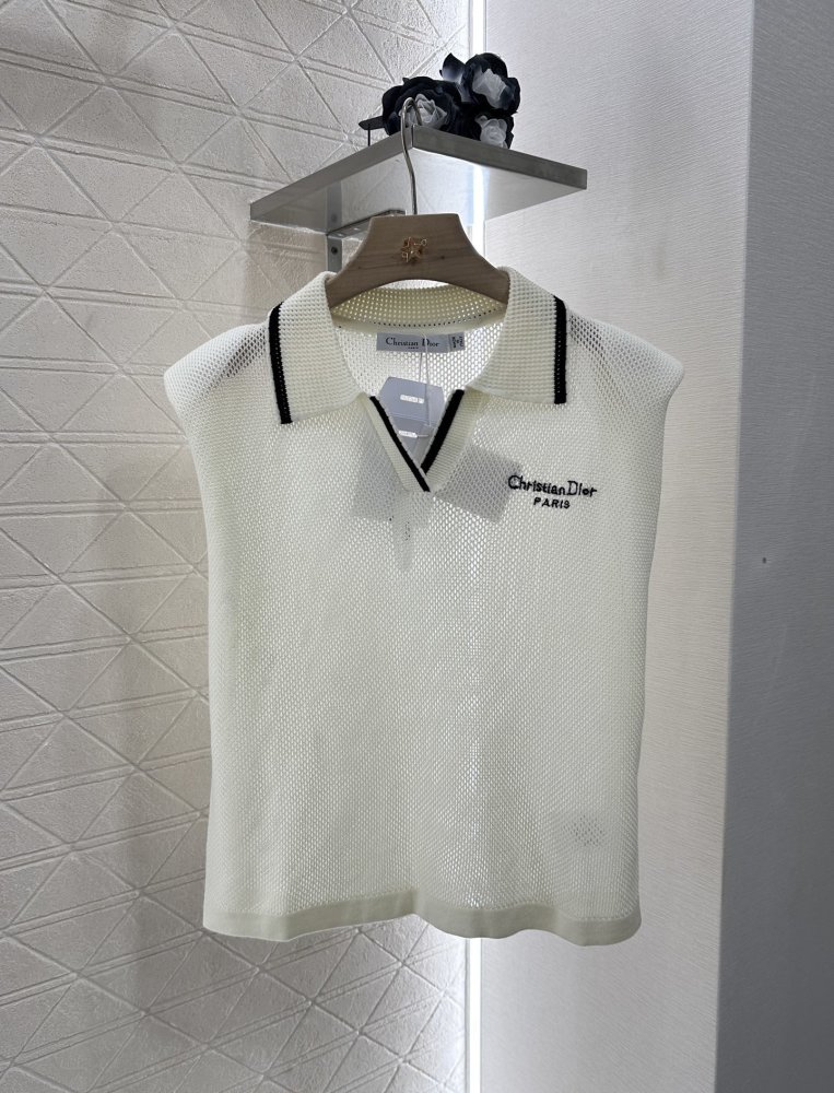 Футболка жіноча