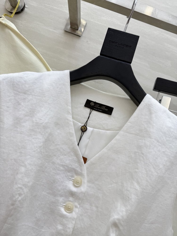 Костюм женский фото 7