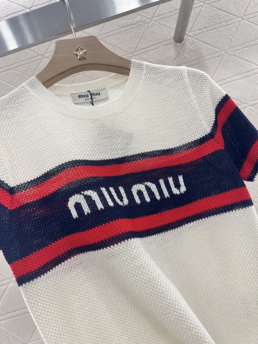 Футболка женская фото 7