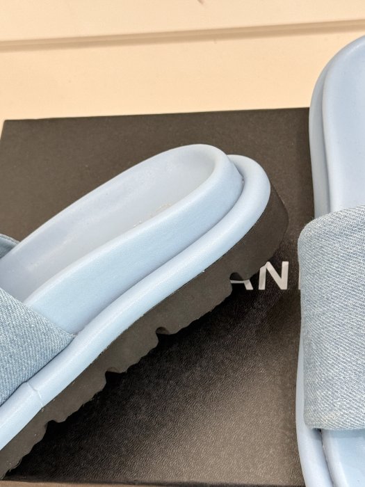 Шлепанцы фото 6