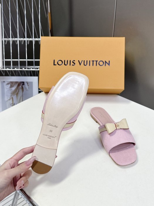 Шлепанцы фото 9