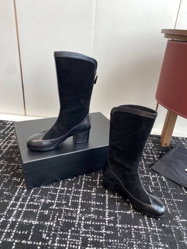 Сапоги женские фото 6