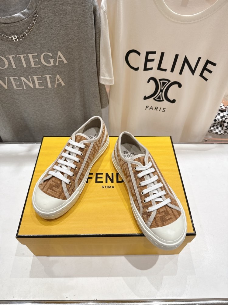 Shoes women's фото 2