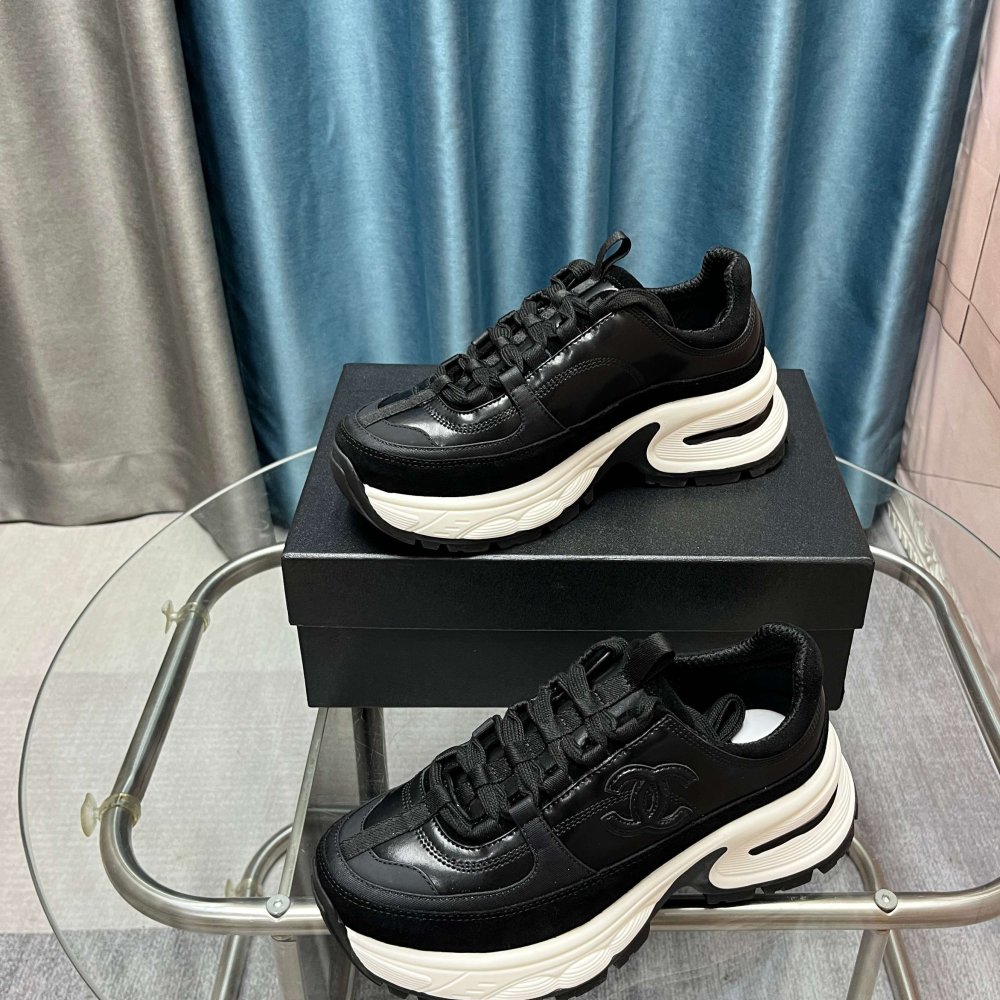 Кроссовки женские фото 4