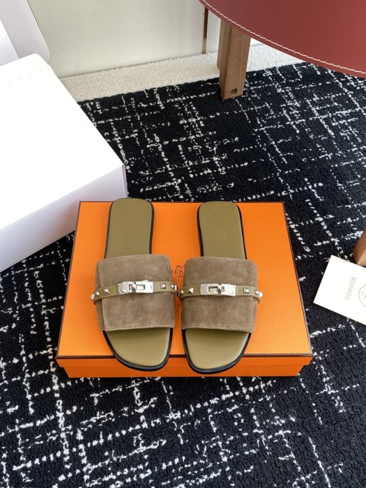 Шльопанці жіночі Hermes Kelly