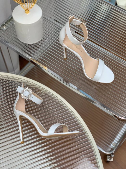 Босоножки фото 7