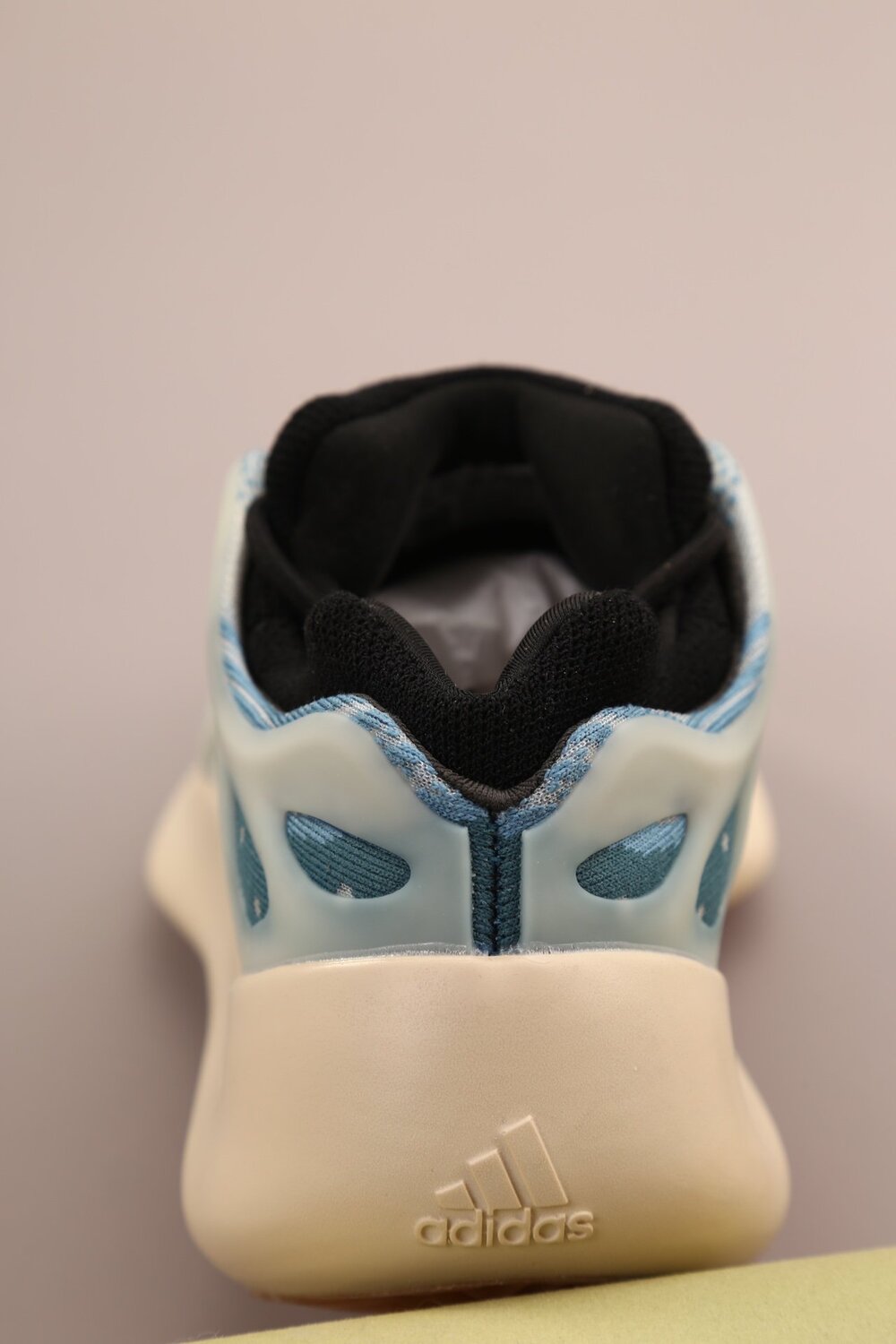 Sneakers Yeezy 700 V3 Kyanite - GY0260 фото 5