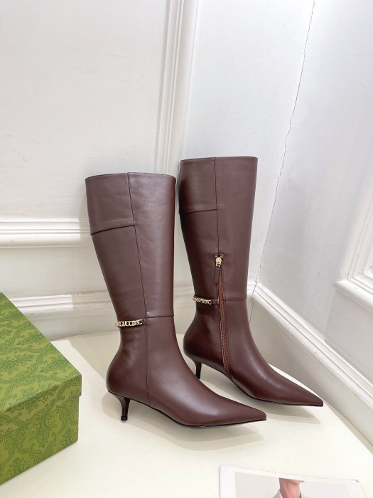 Boots women's